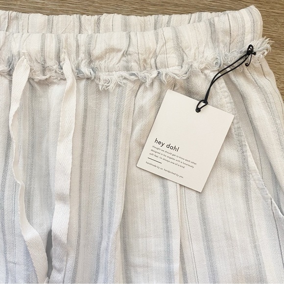 Bella Dahl Linen Blend Folded Pocket Pant in Navy and White Stripes Medium NWT - Picture 8 of 11